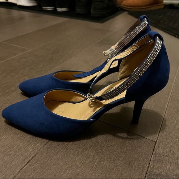 Michael & Boudreaux Royal Blue Velvet/Suede Heels - Picture 1 of 2